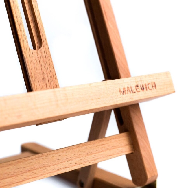 Мольберт настольный мини Малевичъ МЛ-116 из бука высота 54-65 см купить в художественном магазине ArtCraft.Space с доставкой по всему миру Мольберт настольный мини Малевичъ МЛ-116 из бука высота 54-65 см купить в художественном магазине ArtCraft.Space с доставкой по всему миру
