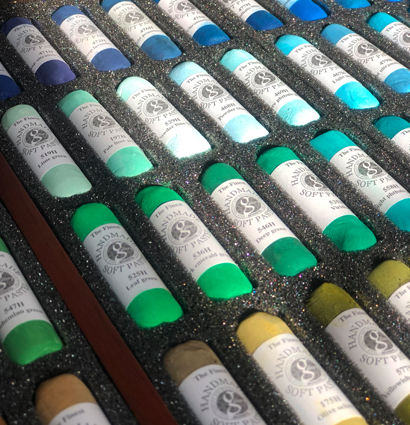 Пастель Mungyo Gallery Handmade Soft Pastel сухая круглая 200 цветов профессиональная в деревянном кейсе купить в художественном магазине ArtCraft.Space с доставкой по всему миру