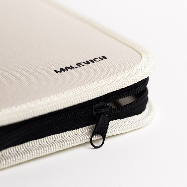 Пенал для кистей художника Малевичъ бежевый на длинной ручке купить в художественном магазине ArtCraft.Space с доставкой по всему миру