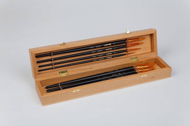 Набор кистей для рисования Roubloff №11 синтетика разной формы 8 штук в деревянной шкатулке купить в художественном магазине ArtCraft.Space с доставкой по РФ и СНГ