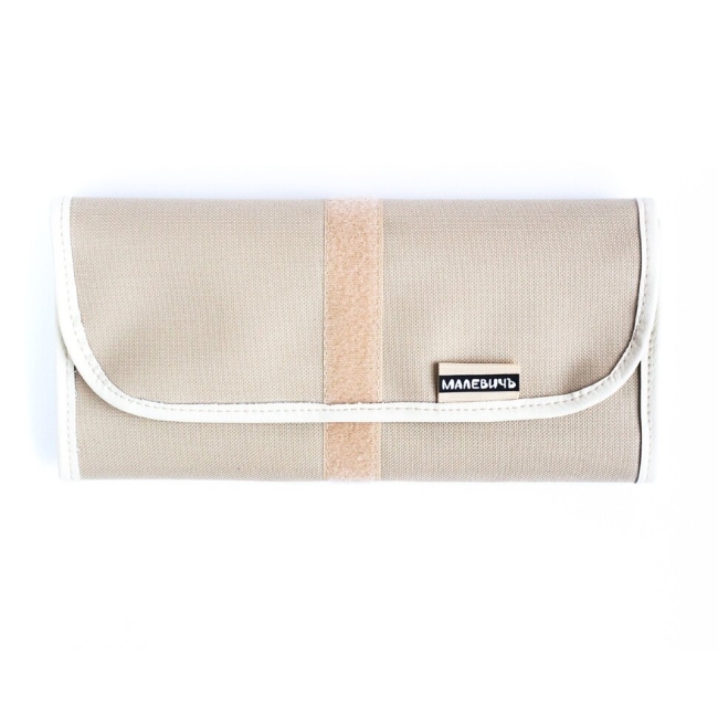 Пенал-свиток Малевичъ бежевый для кистей и других художественных принадлежностей купить в художественном магазине ArtCraft.Space с доставкой по всему миру