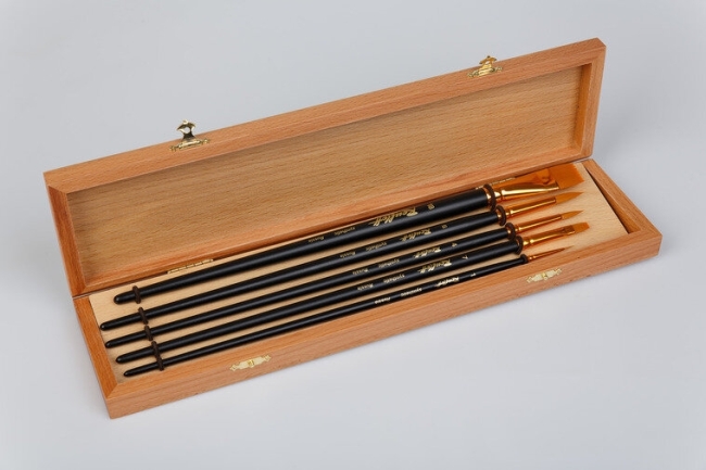 Набор кистей для рисования Roubloff №3 синтетика круглые и плоские 5 штук в деревянной шкатулке купить в художественном магазине ArtCraft.Space с доставкой по РФ и СНГ