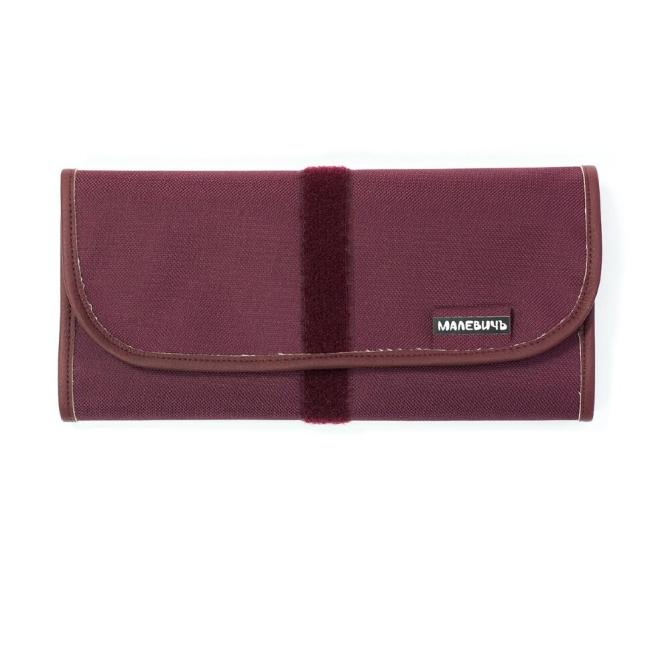 Пенал-свиток Малевичъ бордовый для кистей и других художественных принадлежностей купить в художественном магазине ArtCraft.Space с доставкой по всему миру