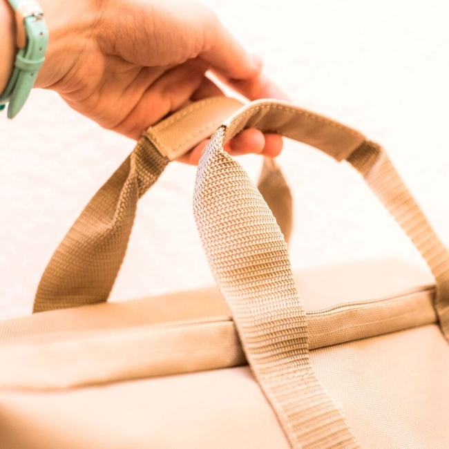 Сумка-чехол для этюдника Малевичъ бежевая с ремнём и карманами купить в художественном магазине ArtCraft.Space с доставкой Сумка-чехол для этюдника Малевичъ бежевая с ремнём и карманами купить в художественном магазине ArtCraft.Space с доставкой