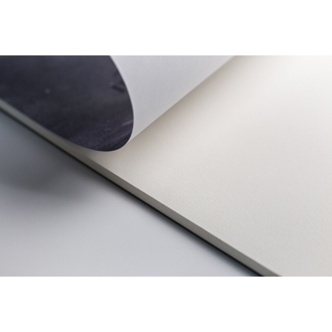 Блок бумаги для акварели Малевичъ Waterfall склейка А2 / 20 листов / 200 гм купить в художественном магазине ArtCraft.Space с доставкой по всему миру