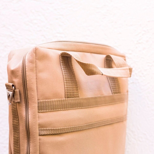 Сумка-чехол для этюдника Малевичъ МЛ-133 бежевая с ремнём и карманами купить в художественном магазине ArtCraft.Space с доставкой по всему миру