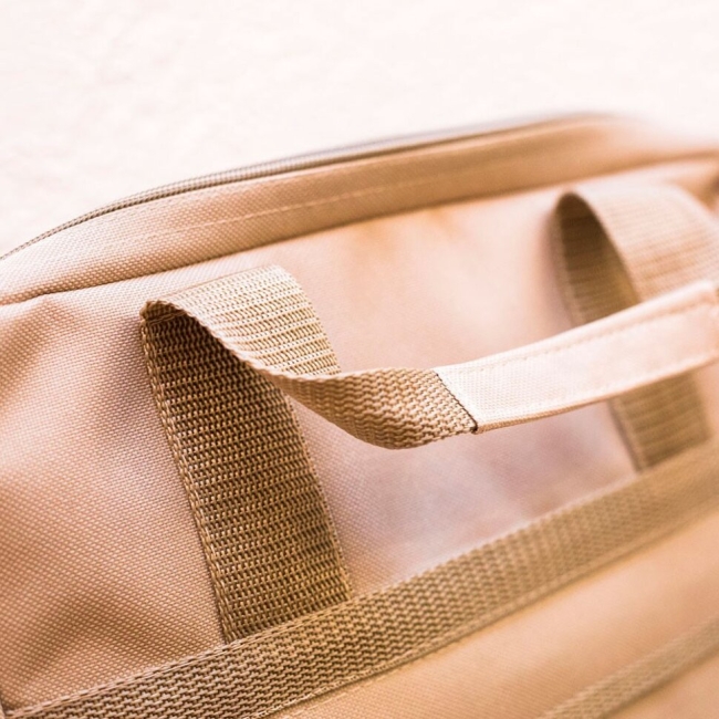 Сумка-чехол для этюдника Малевичъ МЛ-133 бежевая с ремнём и карманами купить в художественном магазине ArtCraft.Space с доставкой по всему миру