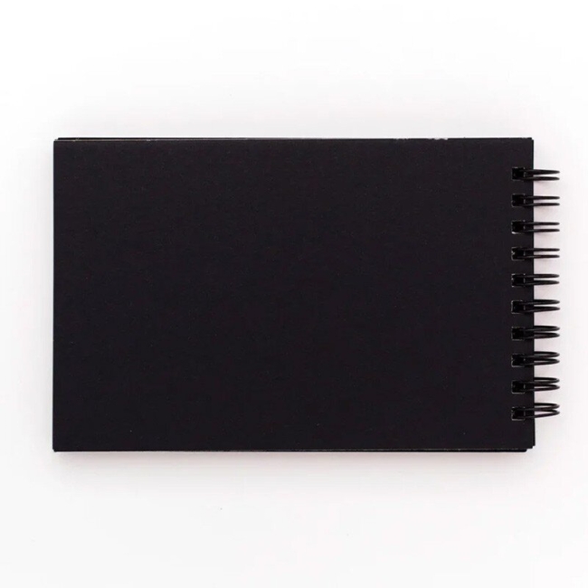 Скетчбук с чёрной бумагой Малевичъ Graf Art Total Black на пружине А6 / 40 листов / 150 гм купить в художественном магазине ArtCraft.Space с доставкой по всему миру Скетчбук с чёрной бумагой Малевичъ Graf Art Total Black на пружине А6 / 40 листов / 150 гм купить в художественном магазине ArtCraft.Space с доставкой по всему миру