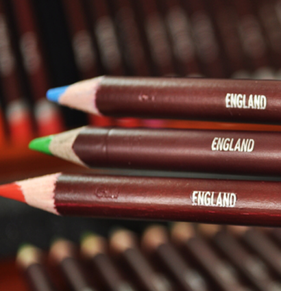 Набор цветных карандашей Coloursoft Derwent 24 цвета в кейсе купить в магазине товаров для художников ArtCraft.Space с доставкой по РФ и СНГ