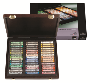 Набор пастели Rembrandt Традиционный 45цв деревянный короб (ландшафт)