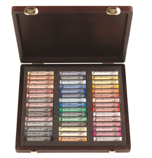 Набор пастели Rembrandt Традиционный 45цв деревянный короб (портрет),