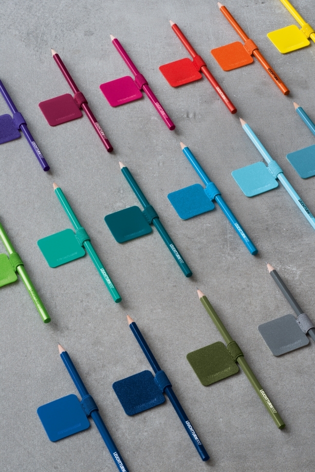 Петля самоклеящаяся Pen Loop для ручек на блокноты Leuchtturm1917 цвет Красный Портвейн