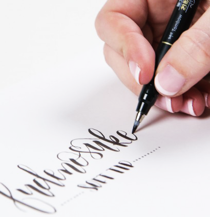 Брашпены Tombow Fudenosuke Pen Soft/Hard 20 Set для каллиграфии в подставке, мягкие +твердые, черный купить по лучшей цене в художественном магазине ArtCraft.Space с доставкой по РФ и СНГ