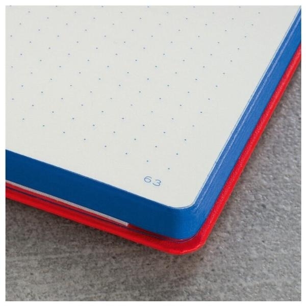Блокнот Leuchtturm1917 Bauhaus Edition A5 (14.5x21см.) 80г/м2 - 251 стр. в синюю точку, твердая обложка, цвет: Красный Блокнот Leuchtturm1917 Bauhaus Edition A5 (14.5x21см.) 80г/м2 - 251 стр. в синюю точку, твердая обложка, цвет: Красный