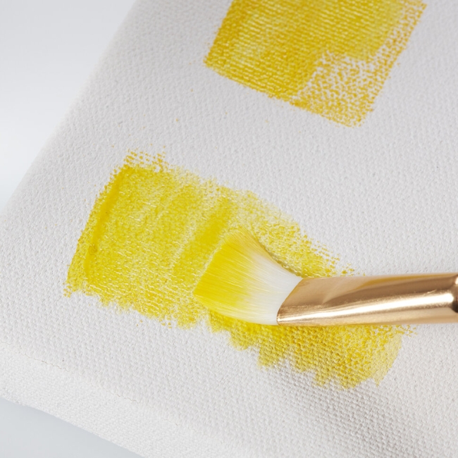 Набор цветных карандашей Lightfast 12 цветов в металлической упаковке купить в художественном магазине ArtCraft.Space с доставкой по всему миру