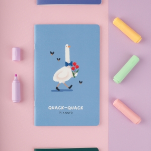 Планер недатированный, 32л., 135*210мм, на скобе MESHU "Quack-Quack", матовая ламинация, выборочный лак