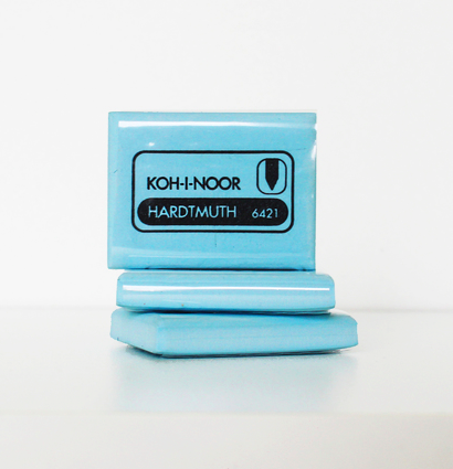 Мягкий ластик  - клячка для работы с интенсивностью карандаша Koh-i-noor 6421, голубой кохинор купить в художественном магазине товаров для рисования ArtCraft.Space с доставкой по РФ и СНГ