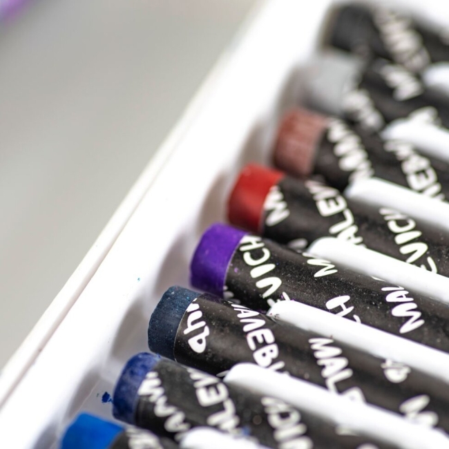 Пастель масляная Малевичъ 24 цвета в картонной упаковке купить в художественном магазине ArtCraft.Space с доставкой по всему миру Пастель масляная Малевичъ 24 цвета в картонной упаковке купить в художественном магазине ArtCraft.Space с доставкой по всему миру