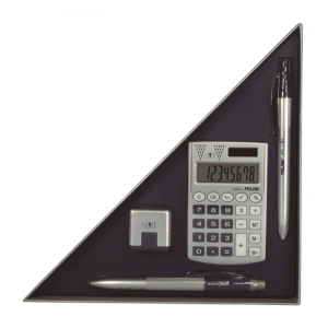 Набор подарочный канцелярский Milan Silver, голубой, 4 предмета, в картонной коробке: калькулятор в пластиковом корпусе, с 8-разрядным ЖК-дисплеем (двойное питание: солнечная панель и батарейка 1,5В, размер: 97x62x8 мм, цвет серебристый); ластик из синтет