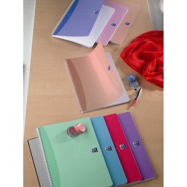 Бизнес-тетрадь OXFORD Woman A4 клетка 90л двойная спираль закладка мягкая обложка 5шт цв.ассортименте