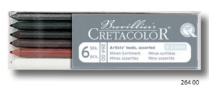 Набор художественных стержней, 6 стержней диаметром 5-6 мм в пластиковом футляре, состав: белый мел, сангина – жирная,  сепия сухая светлая - нежирная, сепия сухая темная - нежирная, чернографитовый стержень HB, угольный стержень средний