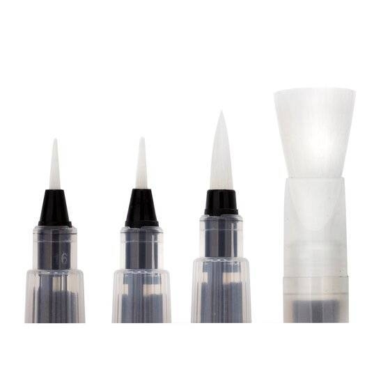 Набор кистей с резервуаром для воды Derwent 4 штуки разного вида купить в художественном магазине ArtCraft.Space