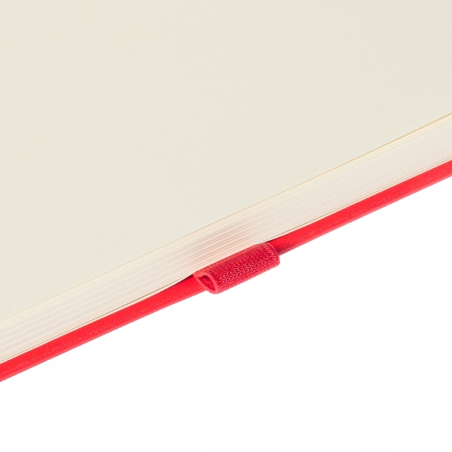 Блокнот для зарисовок Sketchmarker 140г/кв.м 20*20cм 80л твердая обложка Красный Блокнот для зарисовок Sketchmarker 140г/кв.м 20*20cм 80л твердая обложка Красный