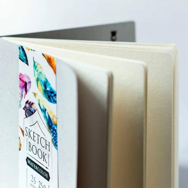 Скетчбук для акварели Малевичъ Grey Wood Torchon с хлопком 21 х 21 см / 25 листов / 250 гм купить в художественном магазине ArtCraft.Space Скетчбук для акварели Малевичъ Grey Wood Torchon с хлопком 21 х 21 см / 25 листов / 250 гм купить в художественном магазине ArtCraft.Space