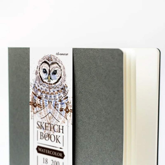 Скетчбук для акварели Малевичъ Shammy Fin серый с хлопком 20 х 20 см / 18 листов / 200 гм купить в магазине для художников ArtCraft.Space Скетчбук для акварели Малевичъ Shammy Fin серый с хлопком 20 х 20 см / 18 листов / 200 гм купить в магазине для художников ArtCraft.Space